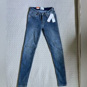Women’s DU/ER skinny jeans. NWT
